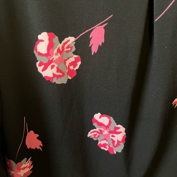 RICKI’S Pink Flower Shirt - Picture 3 of 4